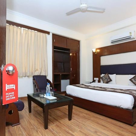 Capital O 5331 Zara Grand Neu-Delhi Exterior foto