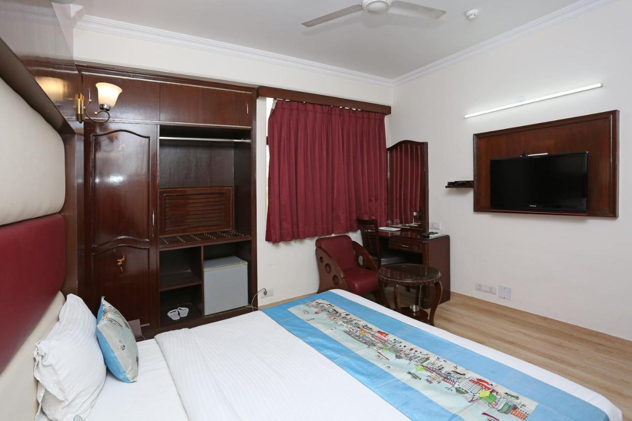 Capital O 5331 Zara Grand Neu-Delhi Exterior foto
